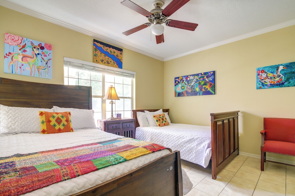 Lakefront Lago Vista Condo w/ Resort Amenities! - Property Image 28