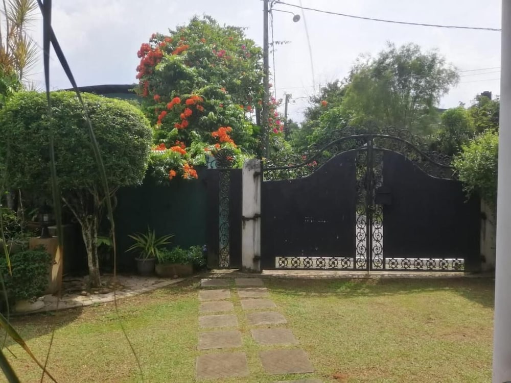 Blossoms Apartment