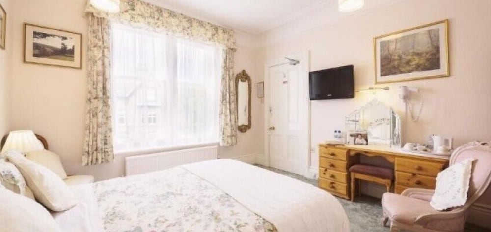 Braemar Guest House