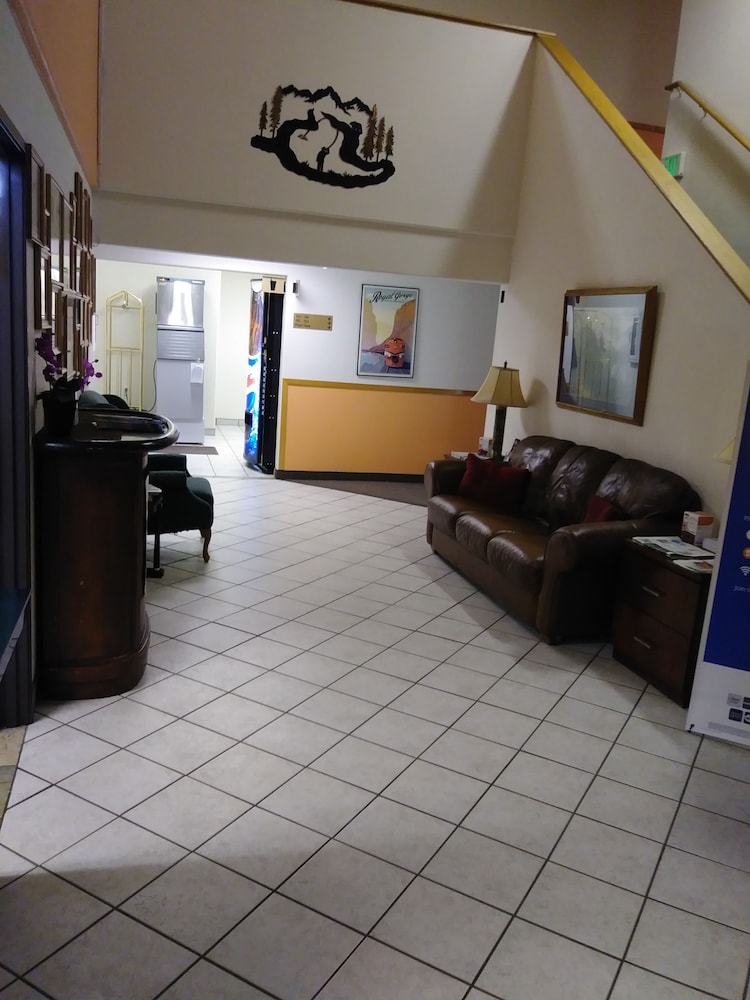 Canon City Vacations - Econo Lodge - Property Image 67
