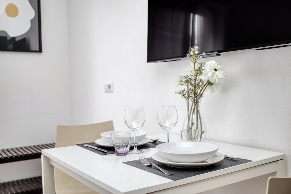 Elegant Studios near Station