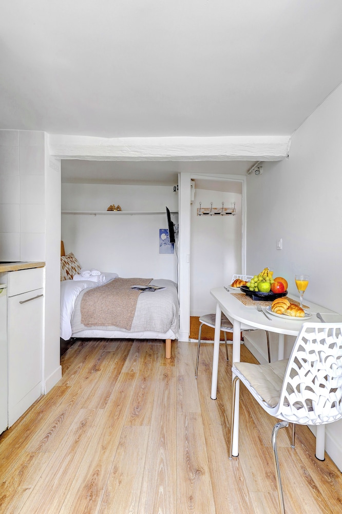 Bright Studio by Le Marais & Montorgueil