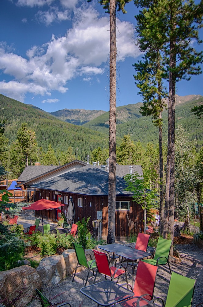 Earl Grey Lodge - Image 3