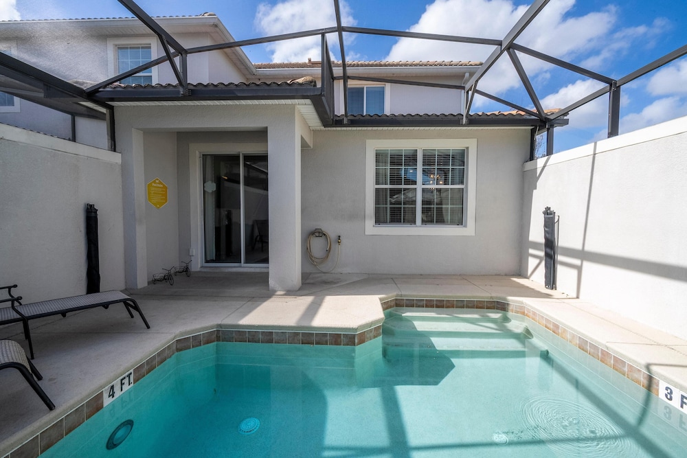 3085 TS - Opulent 5 BR Townhome Private Pool