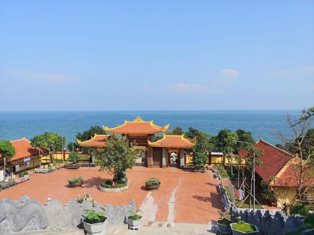 Diadem Resort