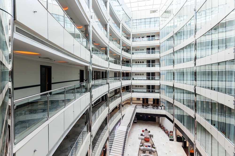 Hotel Holiday Inn Dubai - Al Barsha, an IHG Hotel - Image 1