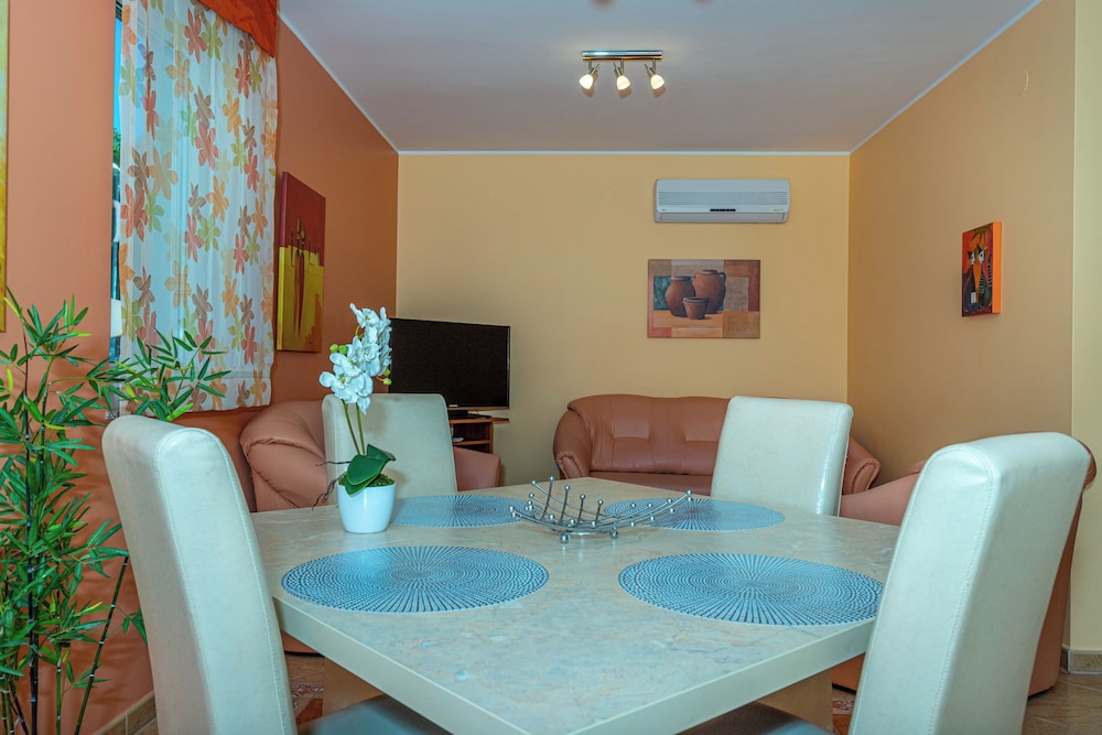 Apartman Mira