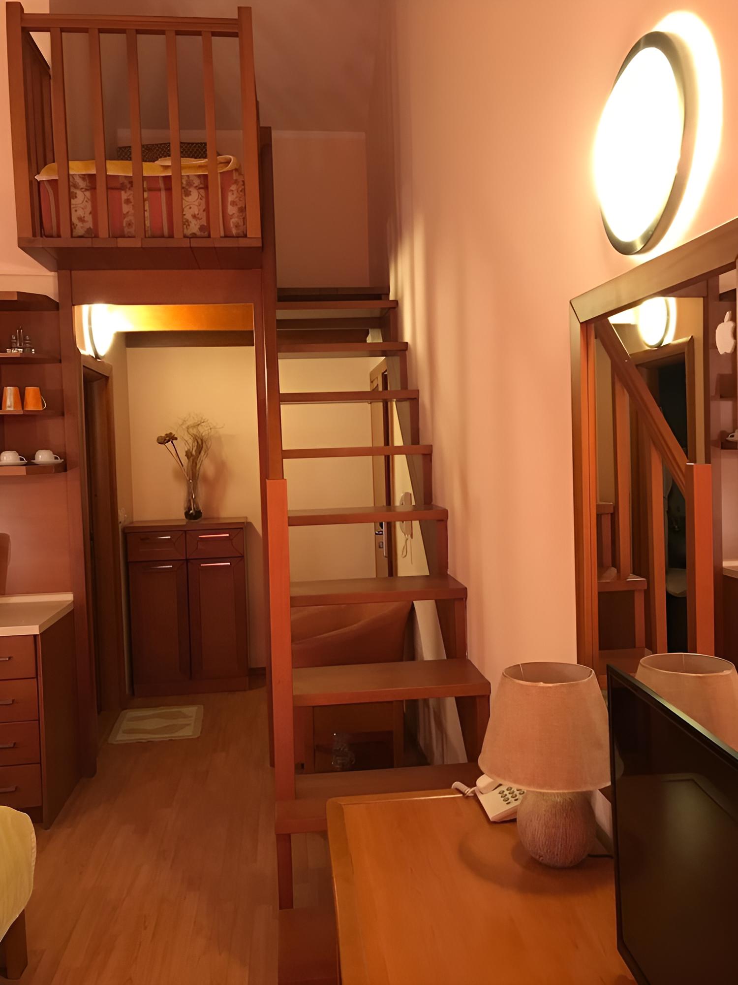 Hotel Mena