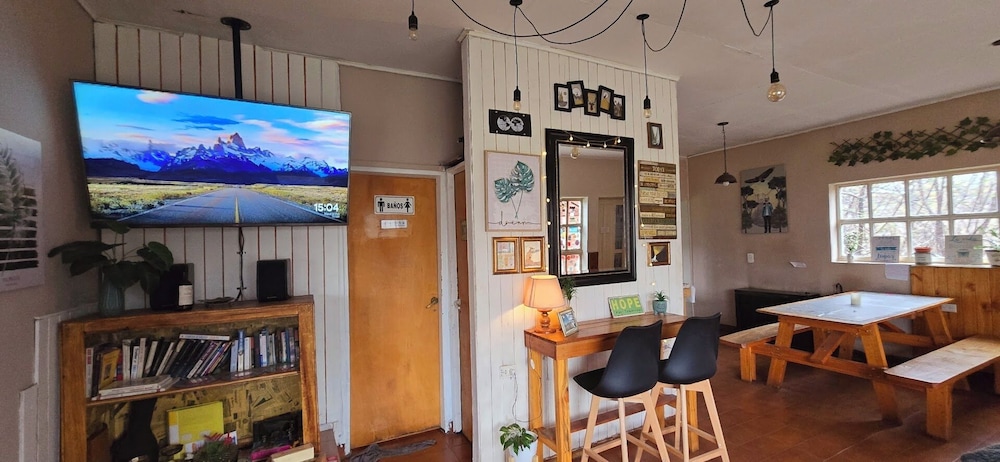 Hostel del Lago