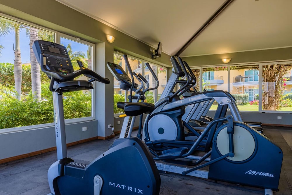 2BR 3BA Condo on Eagle Beach w Amazing Amenities