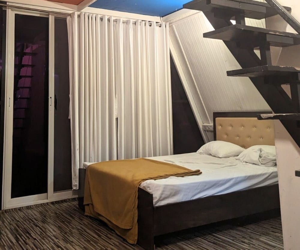 Sizzle Bay Resort