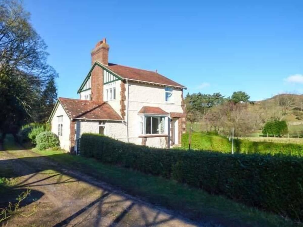 Pensychnant Cottage