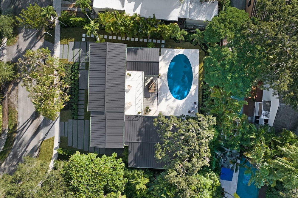 Casa Del Cielo- Pool Design and Privacy