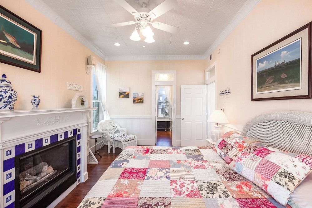Breakers Pointe by Ryson Vacation Rentals