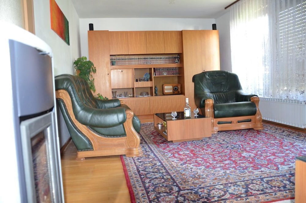 Apartments Lenardic