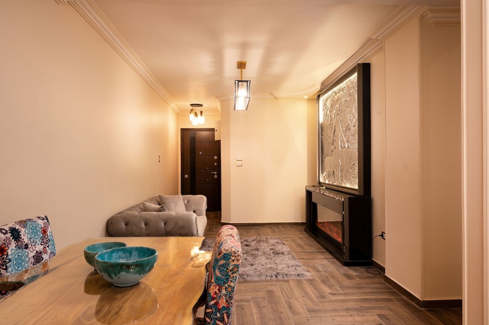 Vesta - Luxury APT - 2BR - Triumph