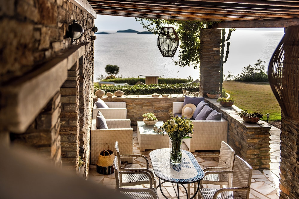 Ifigeneia Luxury Villas