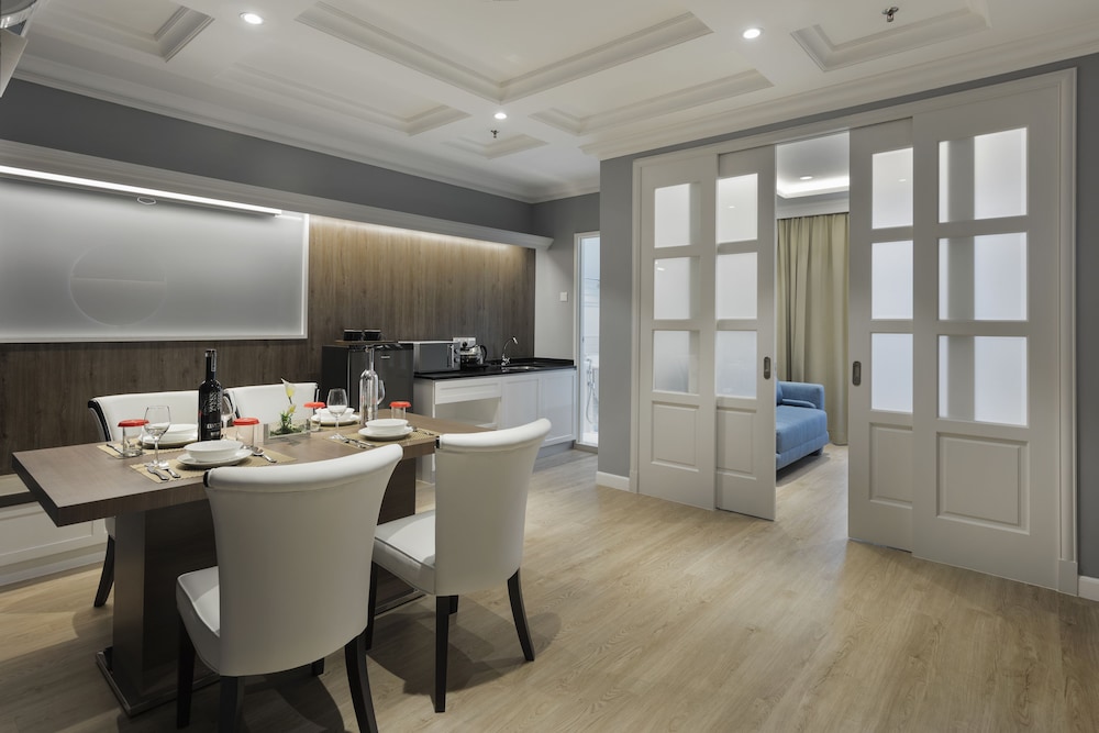 The Granite Luxury Hotel Penang 73