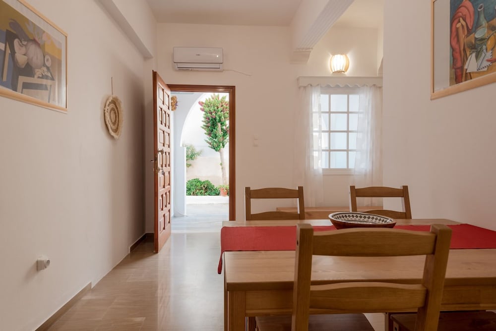 Naousa Central House Paros