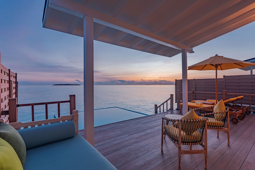 Dhigufaru Island Resort 5