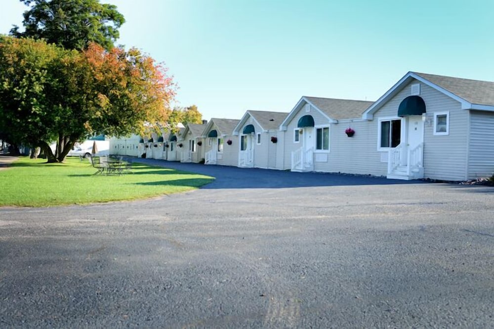 Lockview Motel