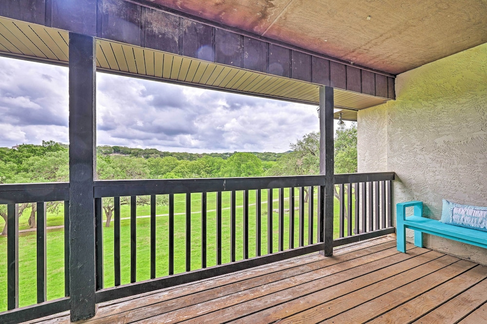 Canyon Lake Retreat in the Texas Hill Country! view 3
