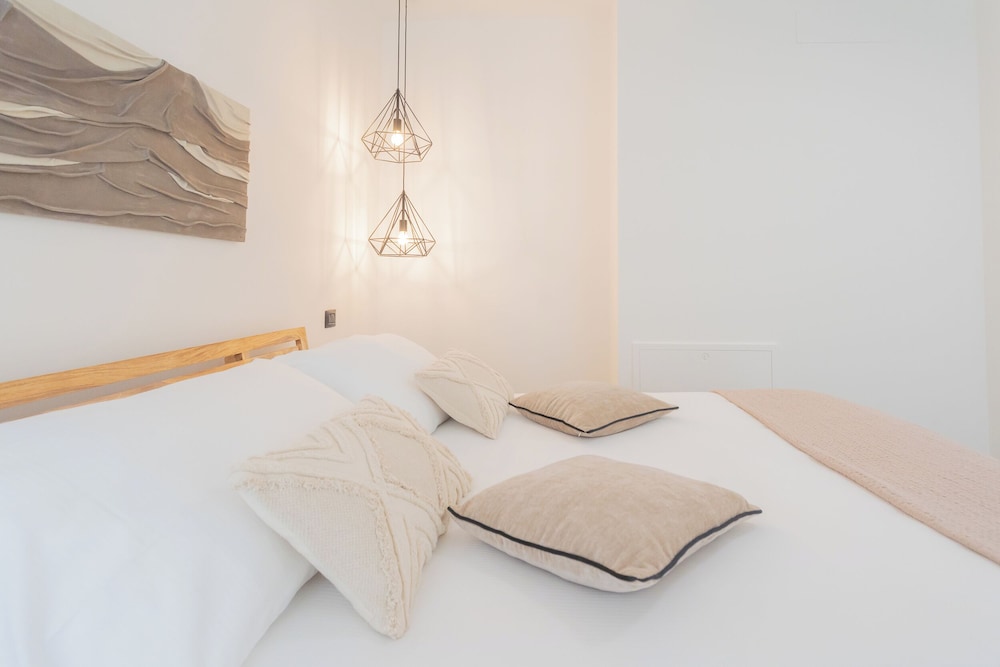 Enchanted Como Lake - City Apartment by Rent all Como
