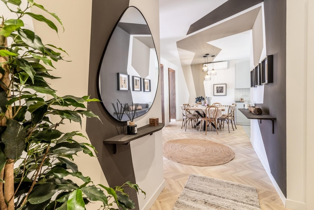 Ainsa - 4 Bedrooms in Malasa a