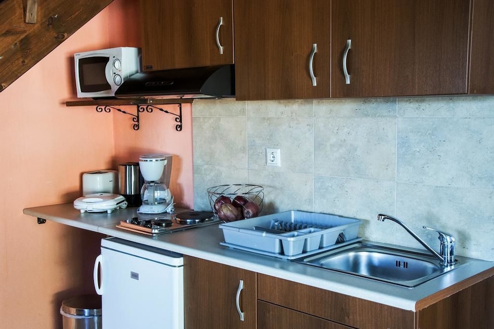 Theasis Guesthouse