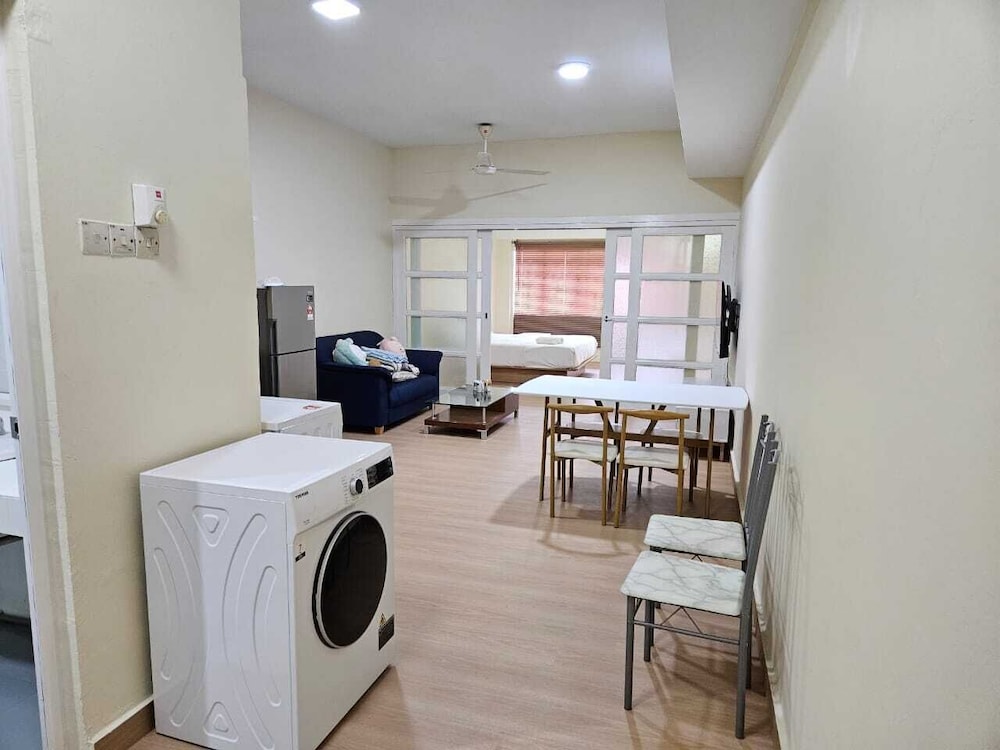 Cempaka Apartment By Easy Nap
