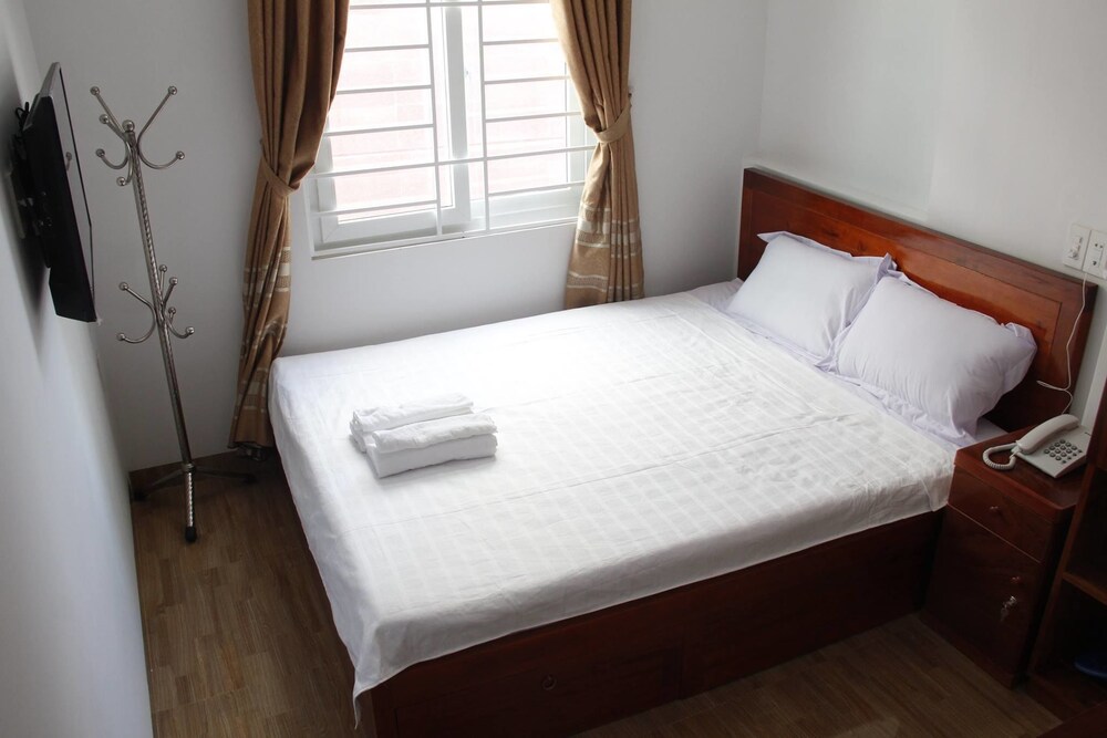 Zena House view 4
