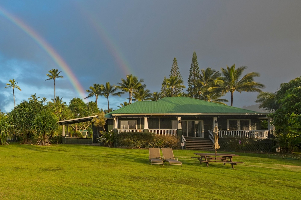 Hanalei Bay Hale in Hanalei