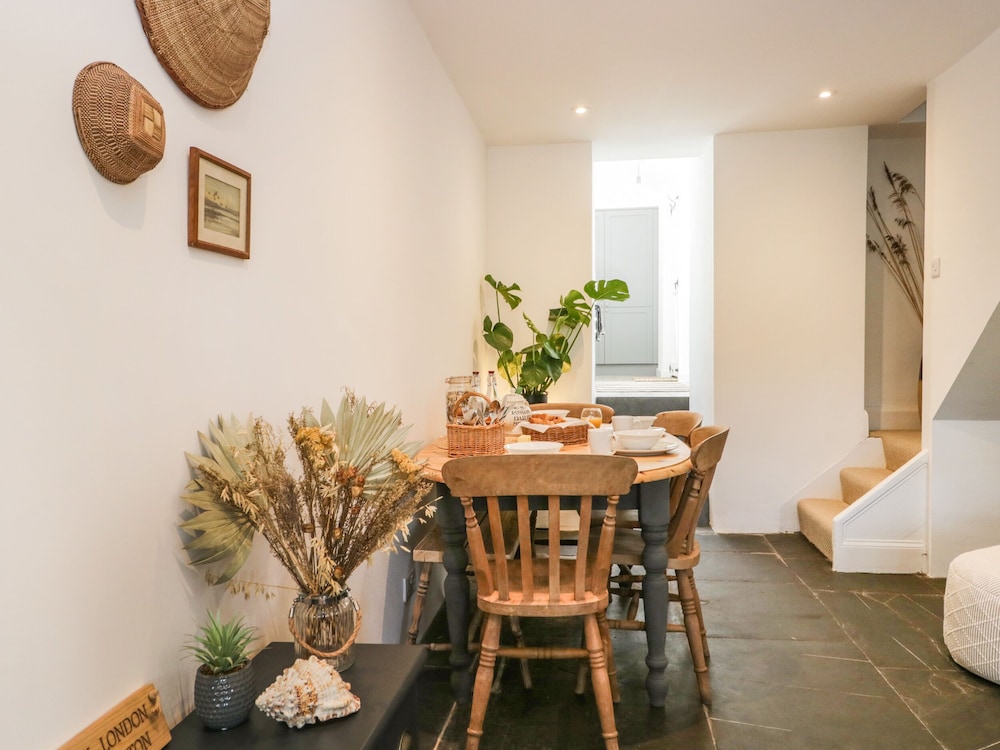 Sandacre Cottage