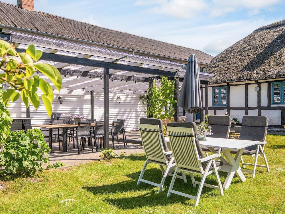 Charming Renovated Cottage - By Traum Ferienwohnungen