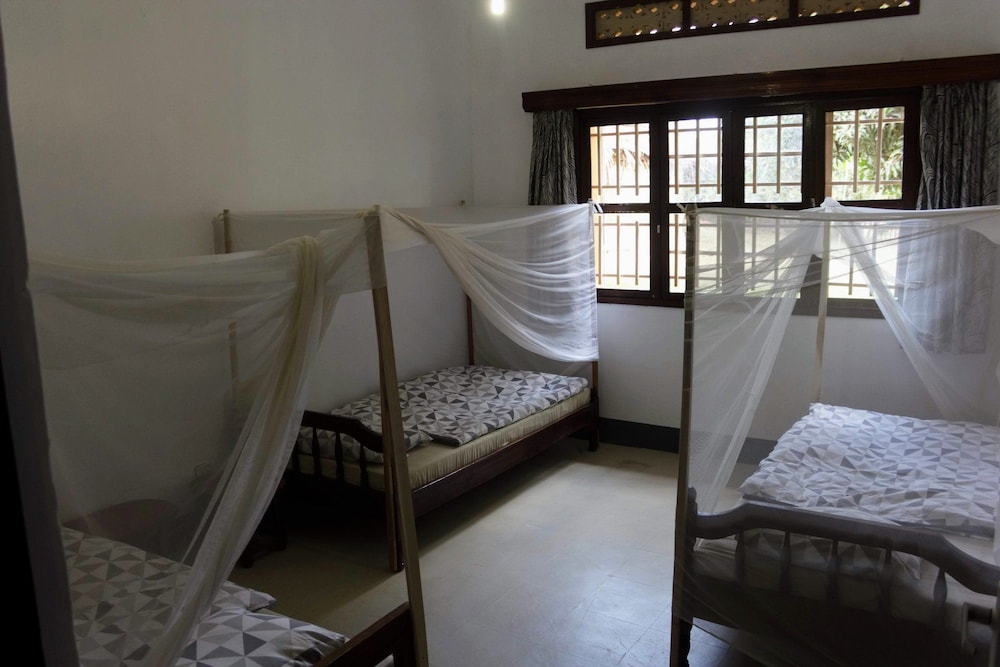 Banda Lodge