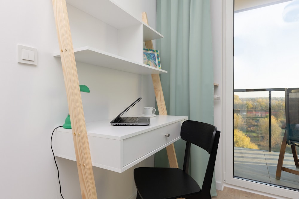 Warsaw Apartment Celownicza by Renters view 4