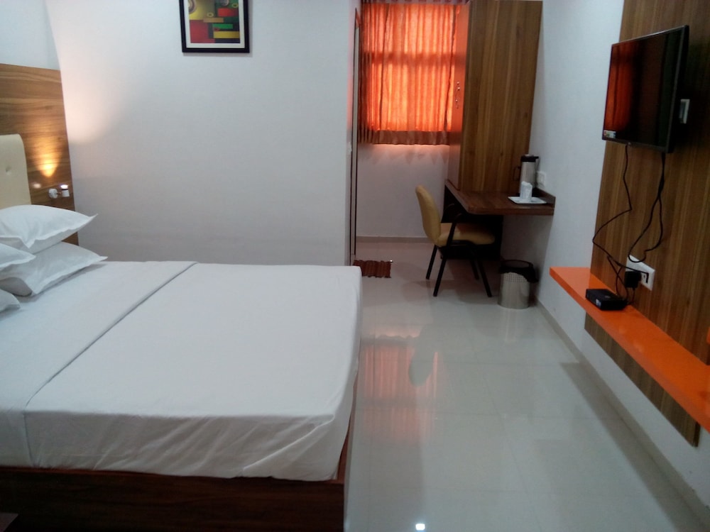 Krishna Park Inn