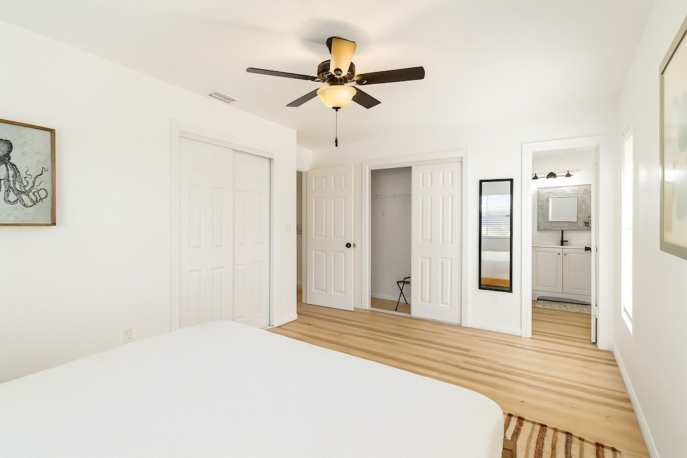NEW Listing Discount! • Near Manatees & Springs