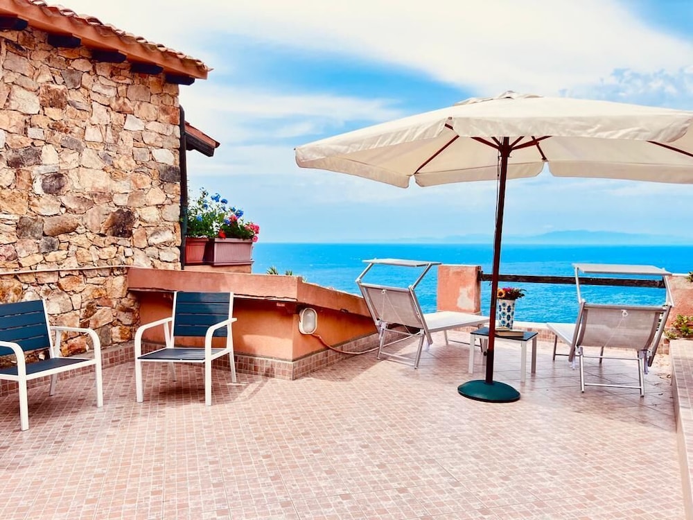 Apartment With Stunning Views photo 4