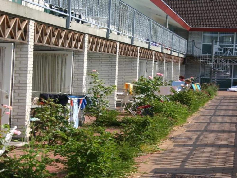 6 Person Holiday Park Home in Romo