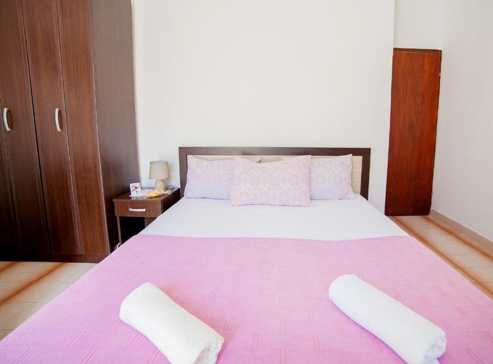 Petrovac Serenity Stay Near the Beach