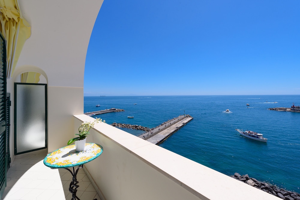 Vista D'Amalfi