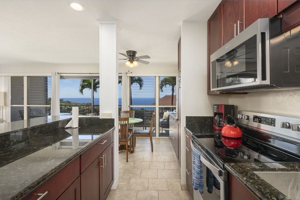Kona Coffee Villas E246 2 Bedroom Condo