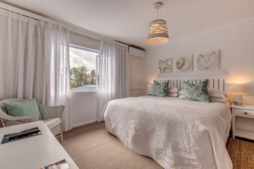 Amanzi Island Boutique Hotel