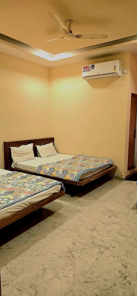 Sunrise Hotel & Restaurant