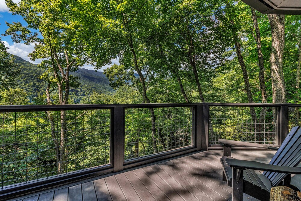 The Upper Deck