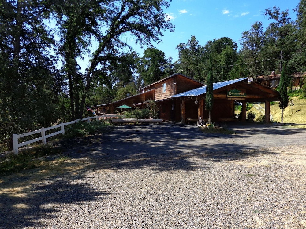 Evergreen Haus