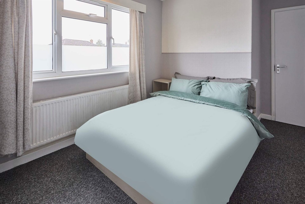 Host Stay Oldbury Road