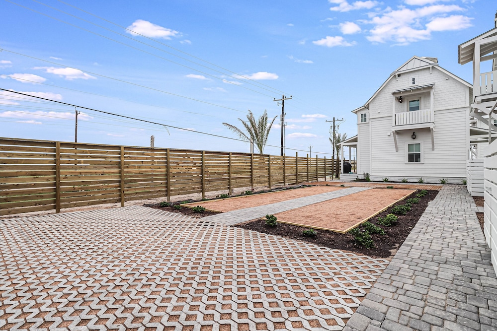 The Coastal Cottage 210esc-b