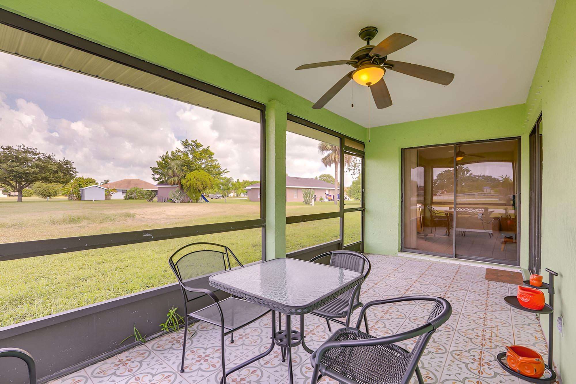 Family-friendly Lehigh Acres Home: Screened Porch! view 3